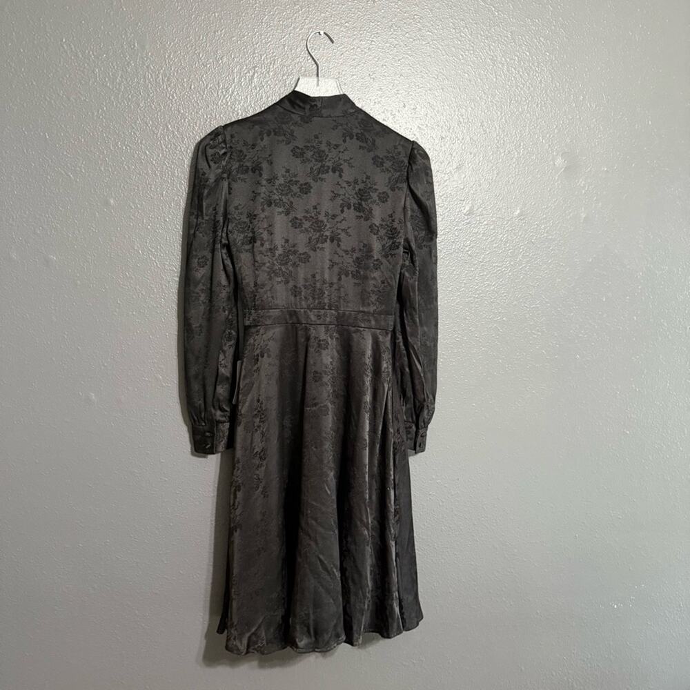 Gal Meets Glam NWT Ivy Bouquet Jacquard Wrap Dress Size 4 - Picture 5 of 10